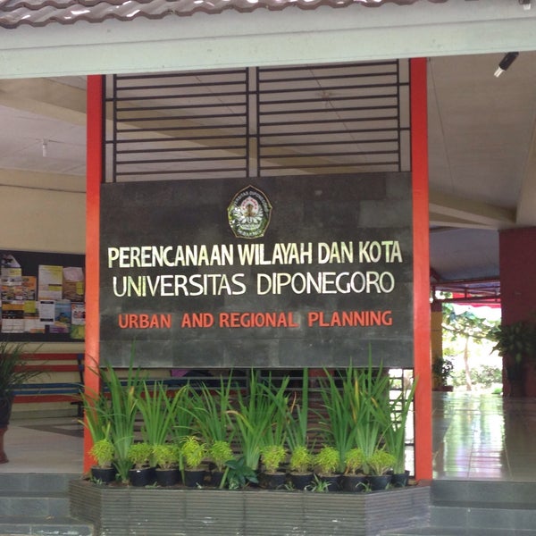 Gedung PWK UNDIP